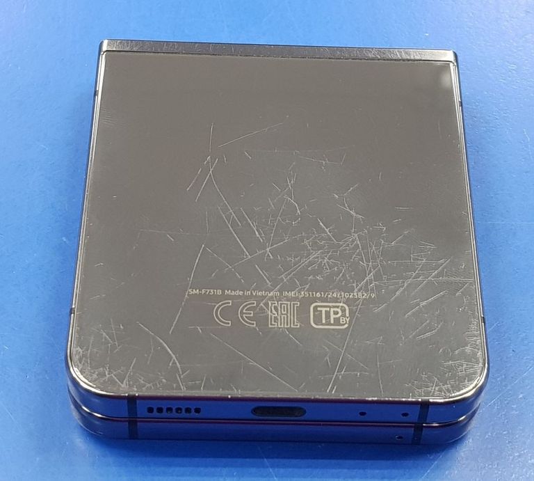 Розпродаж Samsung galaxy flip5 8/256gb, продавець Техноскарб