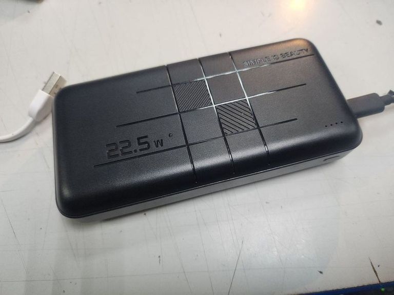 Дешево Xo pr188 2usb+type-c qc&pd3.0 22.5w 20000mah з ломбарду