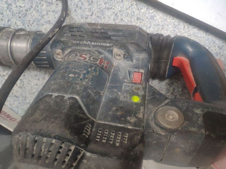 Дешево Bosch GSH 5 CE (0611321000) з ломбарду