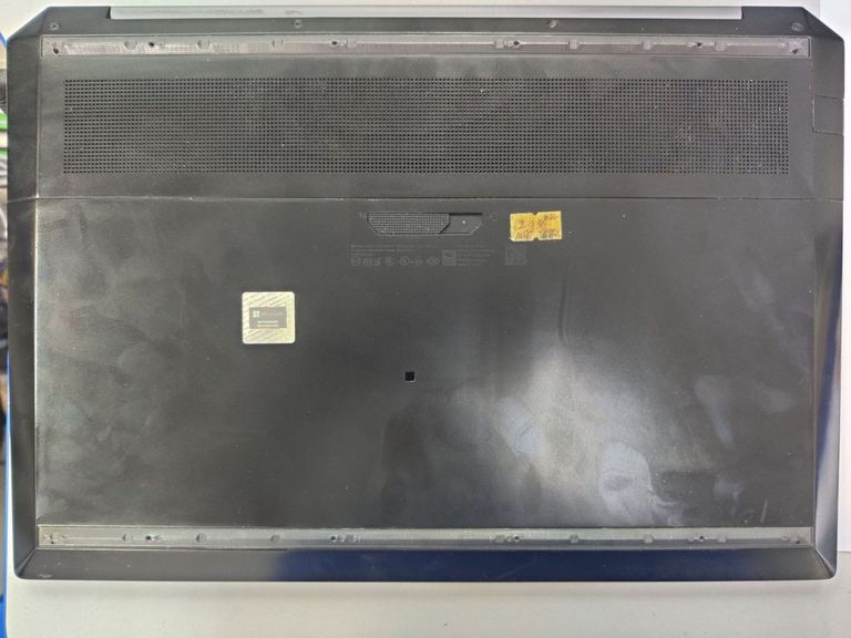 Hp 17/core i7 8850h ddr4/32gb ddr4/hdd 1000 gb/ssd *відсутній/quadro p1000 4gb Код:01-200740806. Зображення 6