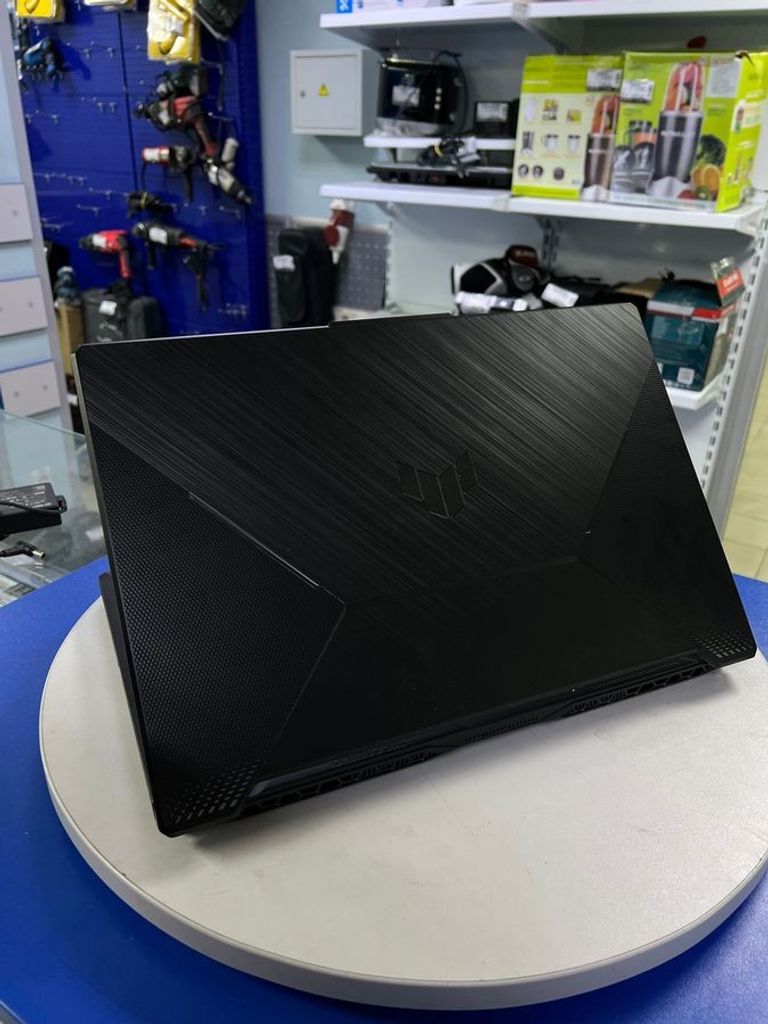 Дешиво Asus 17/ryzen 7 7435hs ddr5/16gb ddr5/hdd *відсутній/ssd 512 gb/geforce rtx2050 4gb с ломбарда