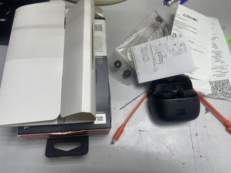 Объявление Jbl tune buds Б/У