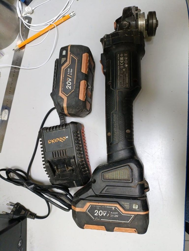 Дешево Dnipro-M dga-201bc ultra/ cd-200 bc ultra 2021/ dtw-202bc ultra 2акб 4ah зп з ломбарду