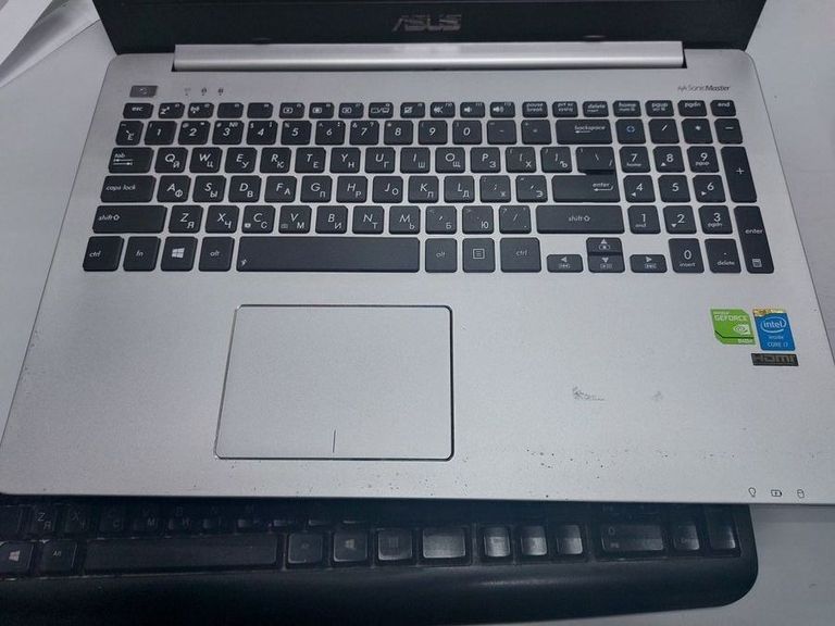Оголошення Asus 15/core i7 4510u ddr3/4gb ddr3/hdd *відсутній/ssd 120 gb/geforce 840m Б/У