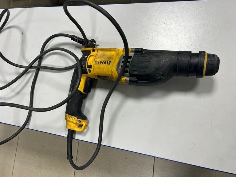 Купити Dewalt d25143ks Б/У