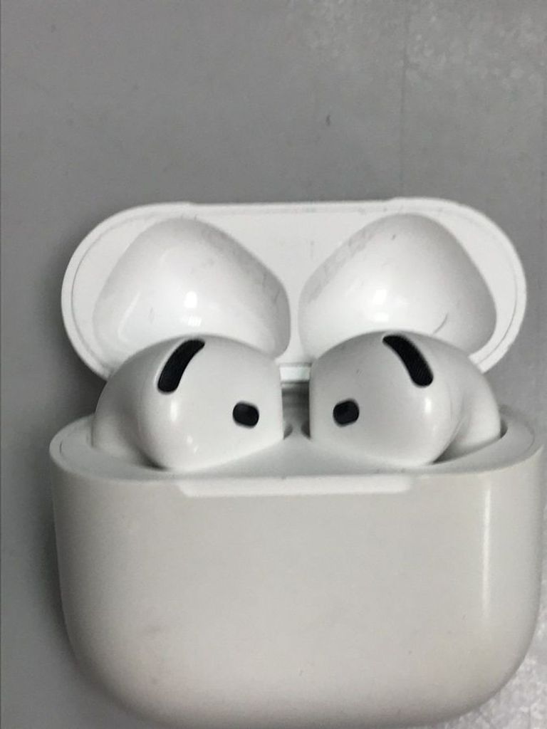 Объявление Apple airpods 4 with active noise cancellation Б/У