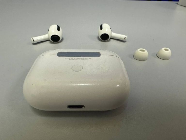 Дешиво Apple AirPods Pro (MWP22) с ломбарда