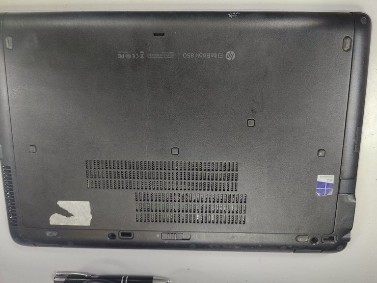 Дешиво Hp 15/core i5 5200u ddr3/8gb ddr3/hdd *відсутній/ssd 250 gb/*інтегрована с ломбарда