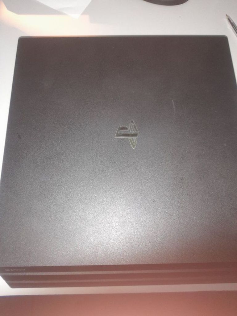 Дешиво Sony playstation 4 pro 1tb с ломбарда