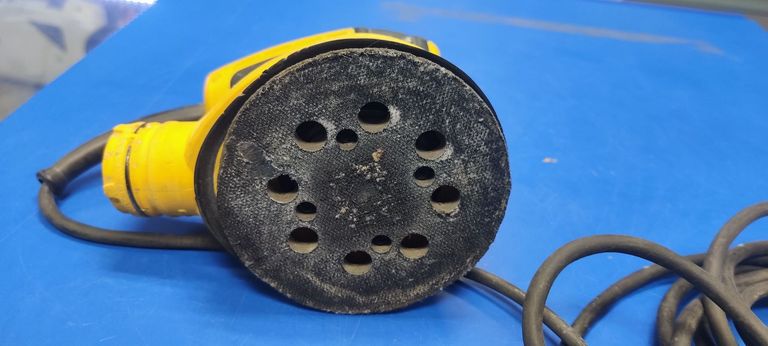 Оголошення Dewalt DWE6423 Б/У