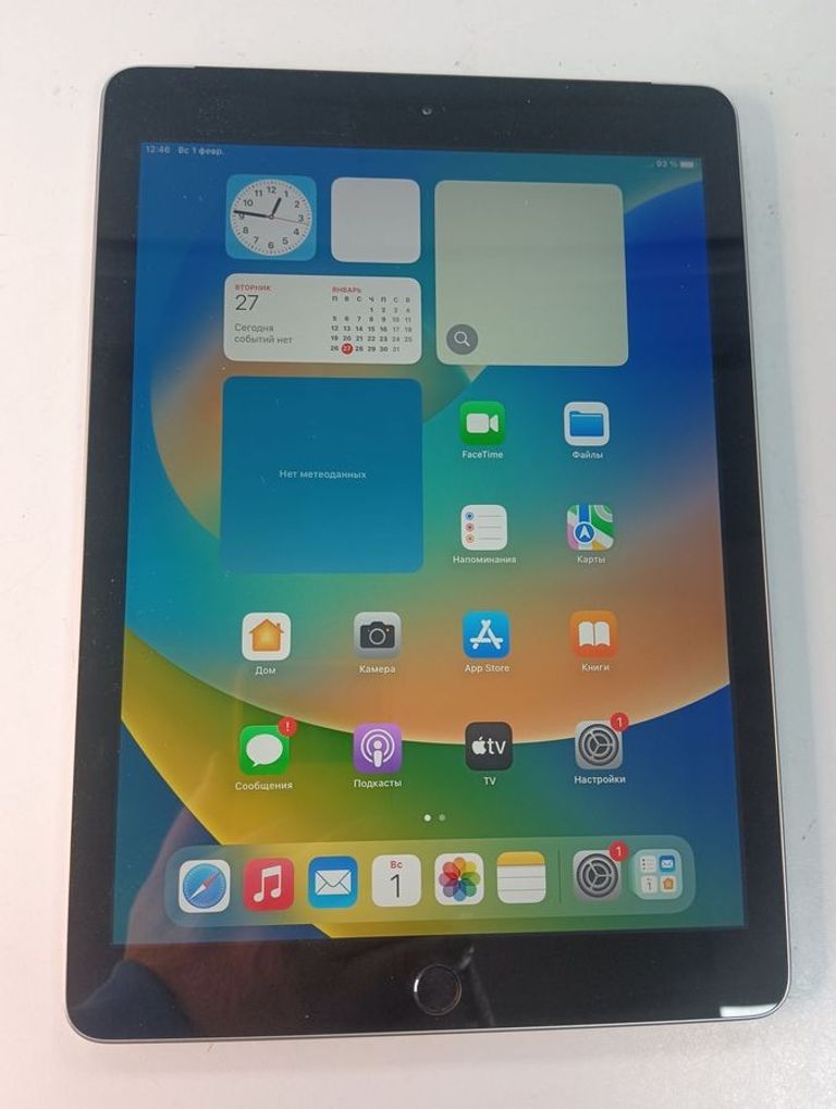 Купити Apple ipad 9.7 5gen wi-fi 32gb Б/У