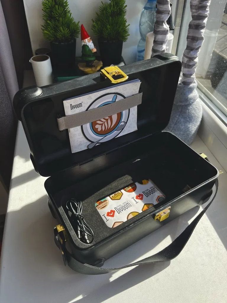 Дешиво Divoom Mocha с ломбарда