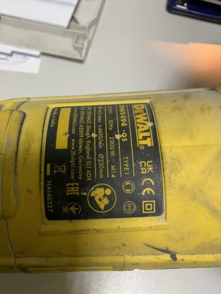 Купити Dewalt DWE494 Б/У