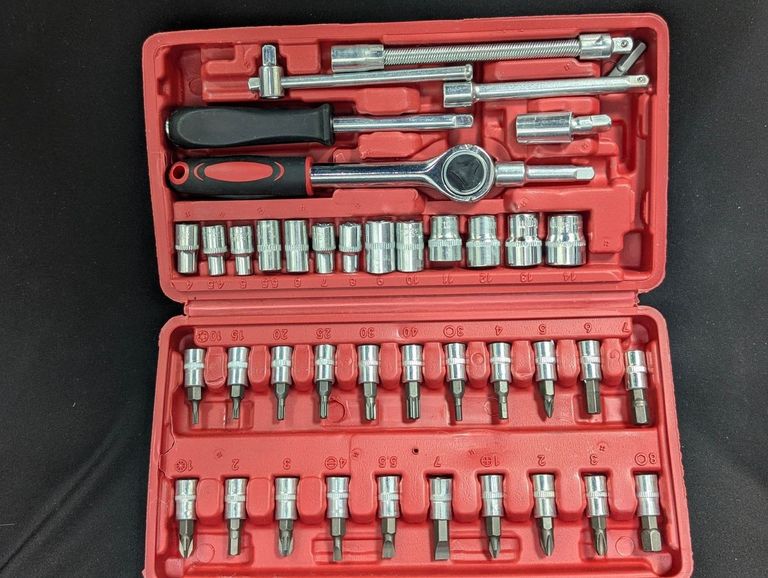 Купити Без Виробника 46 предметів Б/У