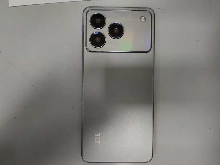 Дешиво Zte Blade A76 4/128GB Gray с ломбарда