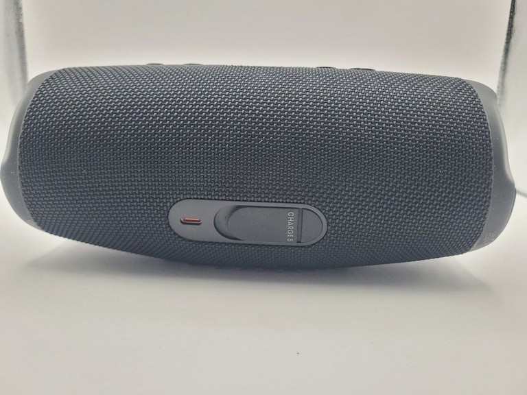 Дешиво Jbl charge 5 с ломбарда