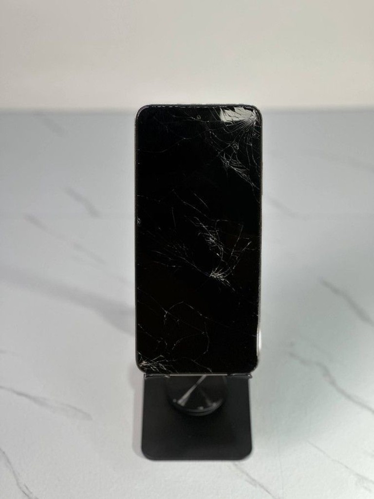 Дешиво Zte nubia v60 8/256gb с ломбарда