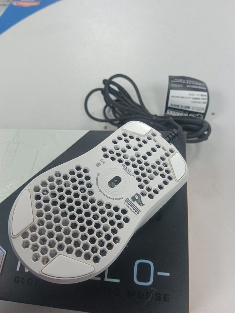 Розпродаж Glorious Model O Minus Glossy White (GOM-GWhite), продавець Техноскарб