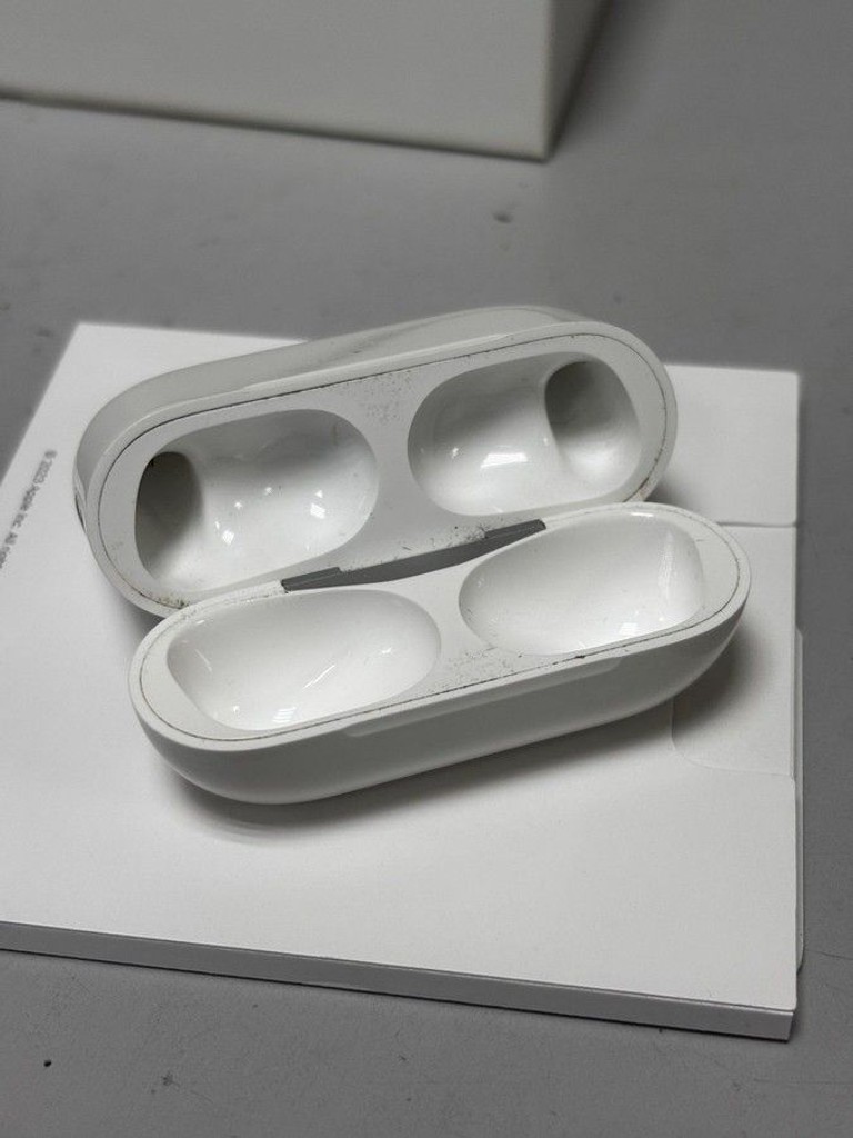 Apple airpods pro 2nd generation with magsafe charging case usb-c Код:01-200933959. Зображення 6