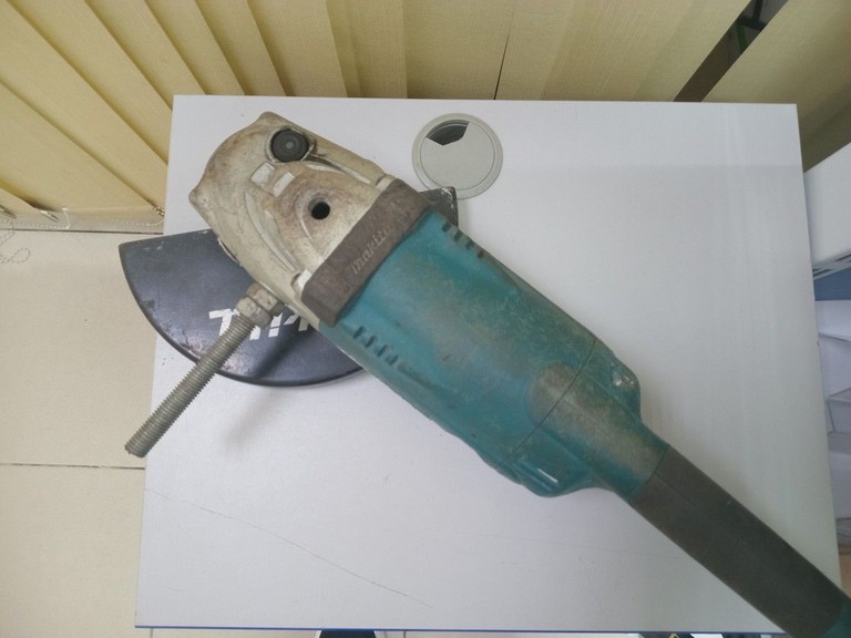 Объявление Makita GA9020 Б/У