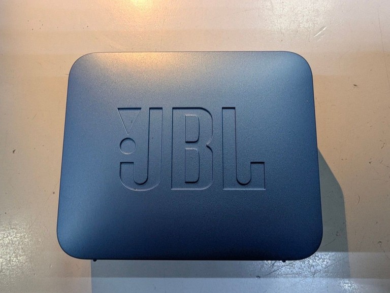 Дешиво Jbl go essential 2 с ломбарда