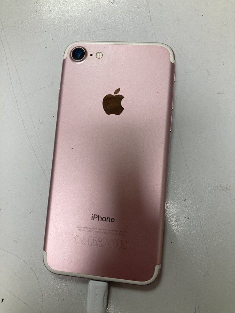 Дешево Apple iphone 7 32gb з ломбарду