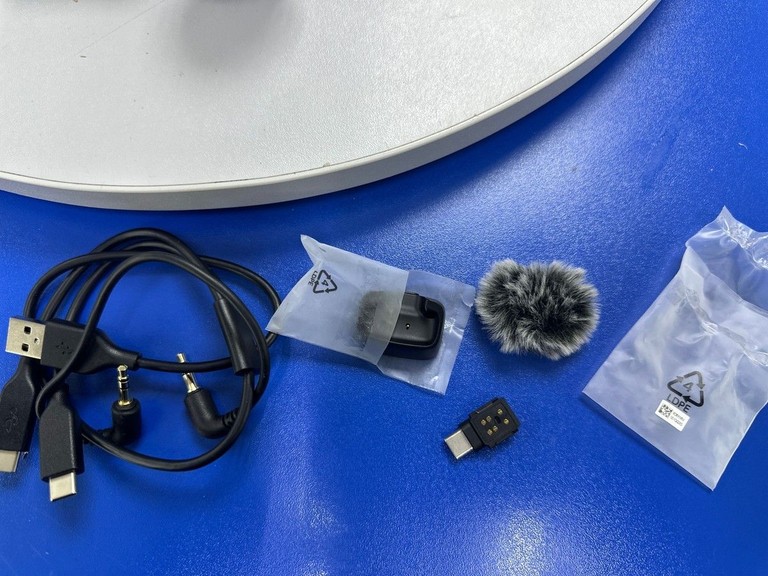 Дешево Dji Mic Mini 2TX + 1RX + Charging Case (CP.RN.00000433.01) з ломбарду