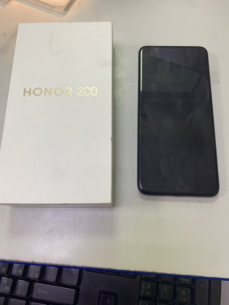 Купити Honor 200 12/512gb Б/У