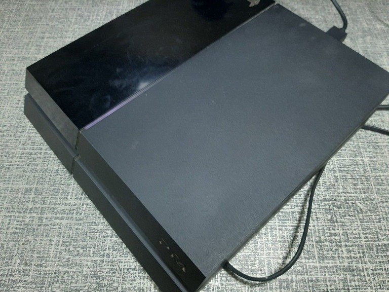 Дешево Sony playstation 4 500gb з ломбарду