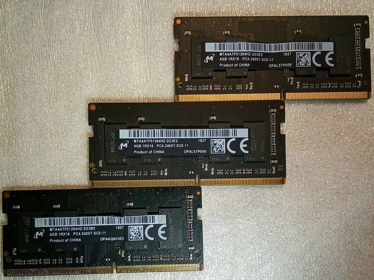 Купити Micron 4 GB DDR4 2400 MHz (MTA9ASF51272PZ-2G3B1II) Б/У