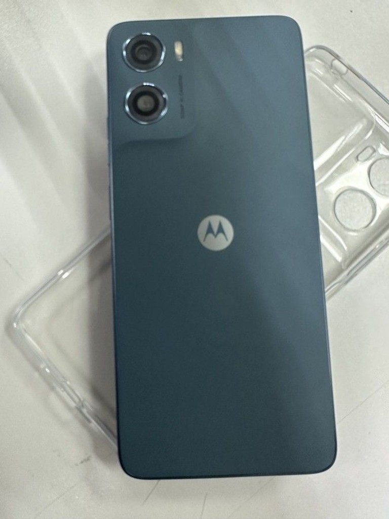 Оголошення Motorola moto g06 4g 4/64gb tendril Б/У