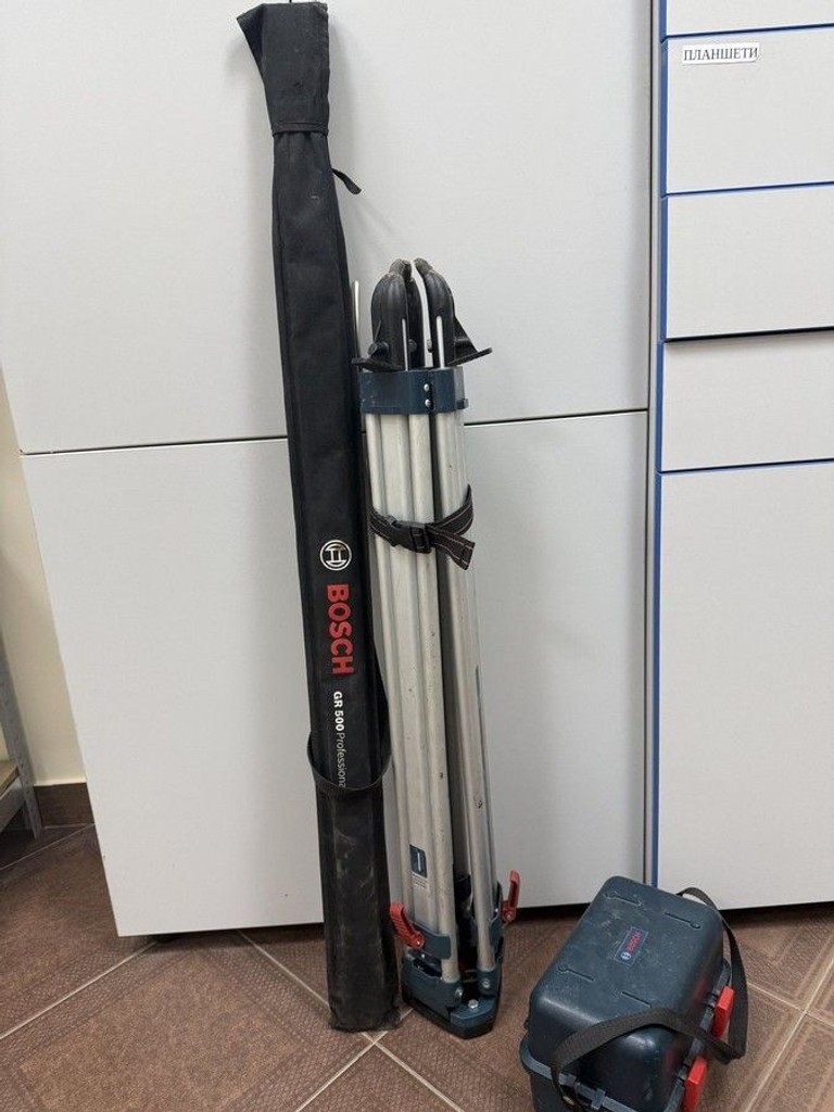 Объявление Bosch gol 20 d + bt160 + gr500 Б/У