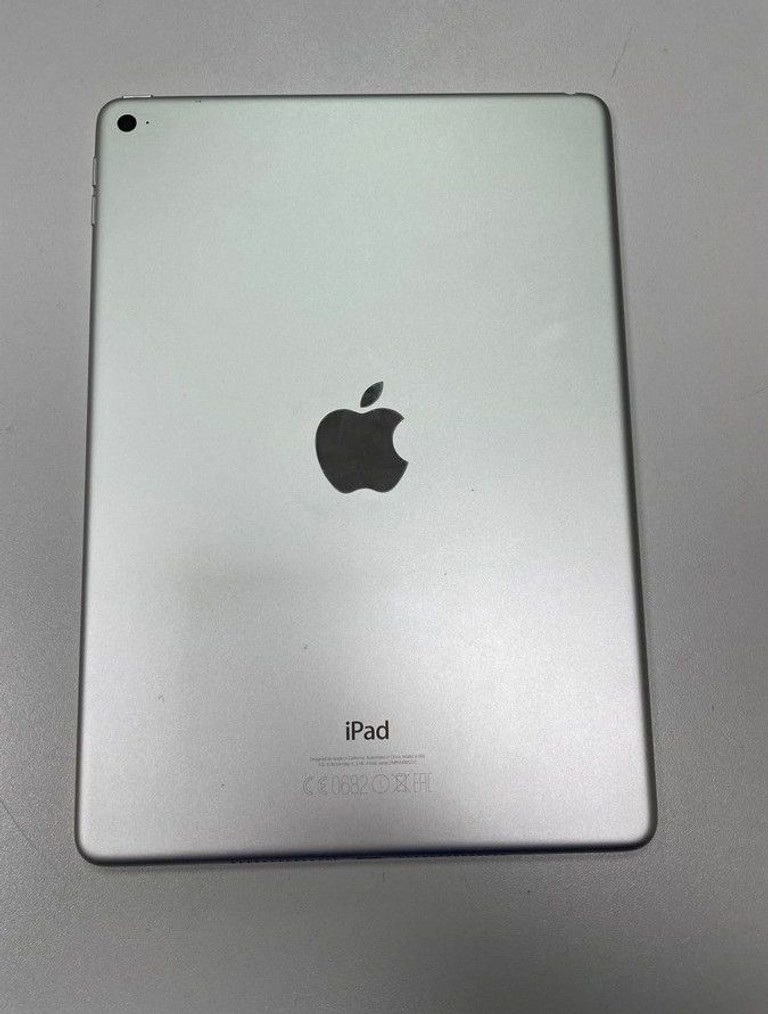 Дешиво Apple ipad air 2 wifi a1566 16gb с ломбарда