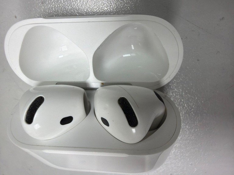 Объявление Apple airpods 4 Б/У