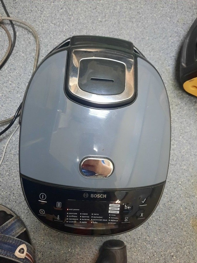 Дешиво Bosch MUC22B42RU с ломбарда
