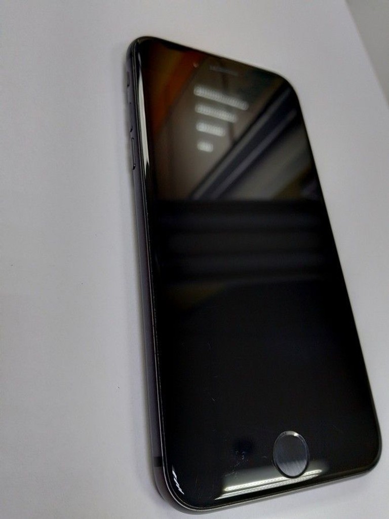 Купити Apple iphone 8 64gb Б/У