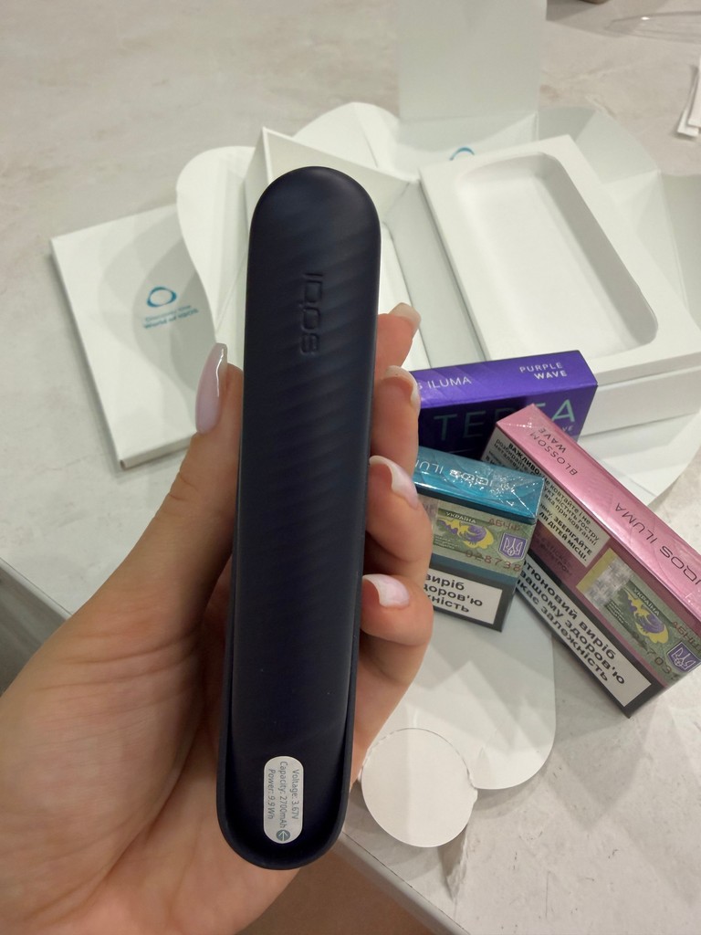 Дешево Iqos iluma з ломбарду