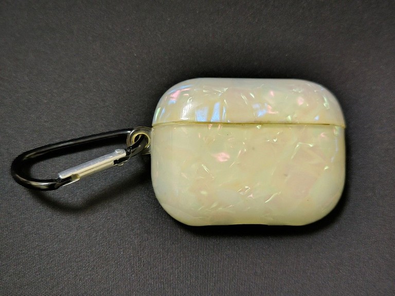 Оголошення Apple airpods pro 2nd generation with magsafe charging case usb-c Б/У