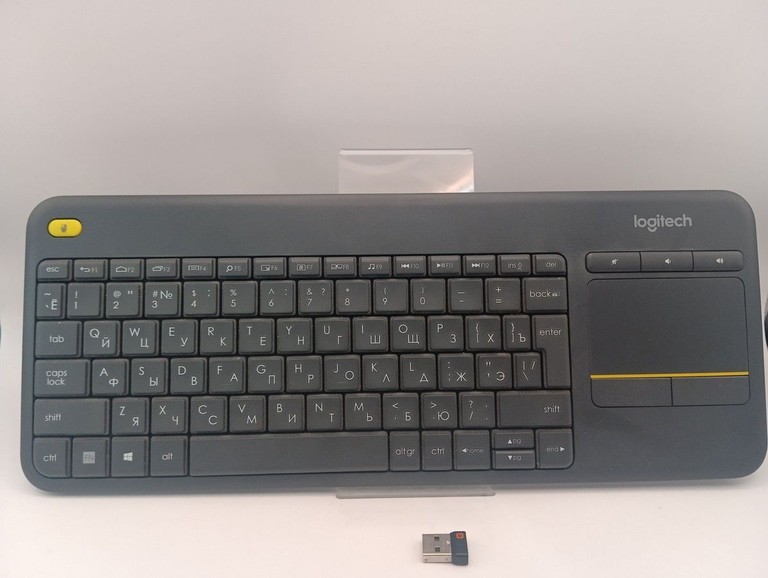 Купити Logitech k400 plus Б/У