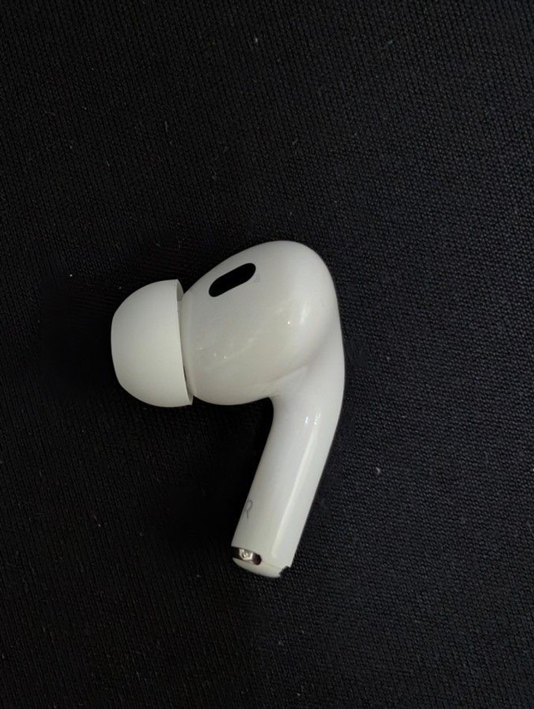 Apple airpods pro 2nd generation with magsafe charging case usb-c Код:01-201063669. Зображення 9
