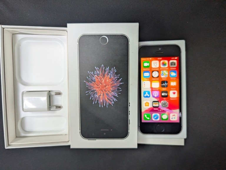 Купити Apple iphone se 1 32gb Б/У