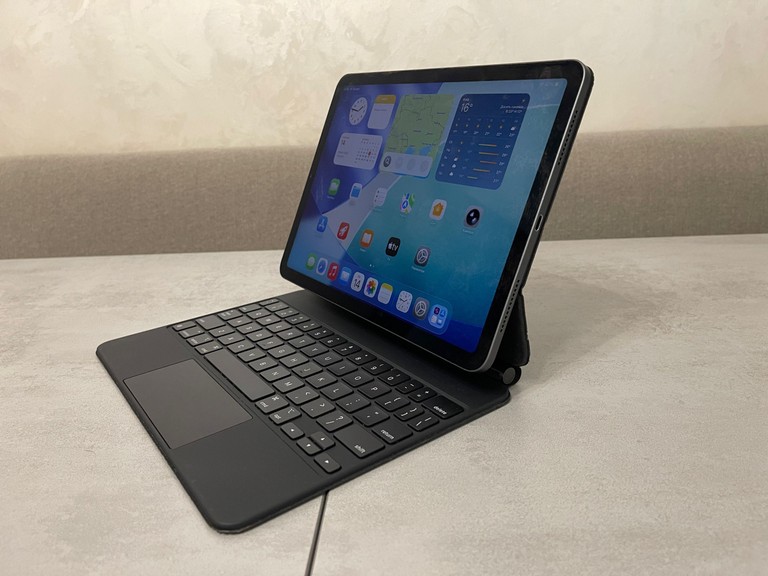 Оголошення Apple iPad Air A2316 (MYFM2LL/A, 4th Gen) 10.9", Apple A14 Bionic, 64GB, Wi-Fi, Space Gray. Гарантія. Готівка, перерахун Б/У