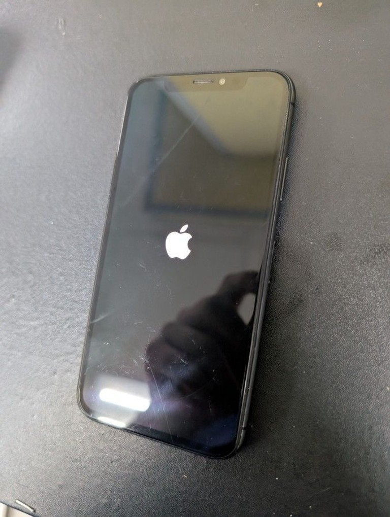 Объявление Apple iphone xs 64gb Б/У