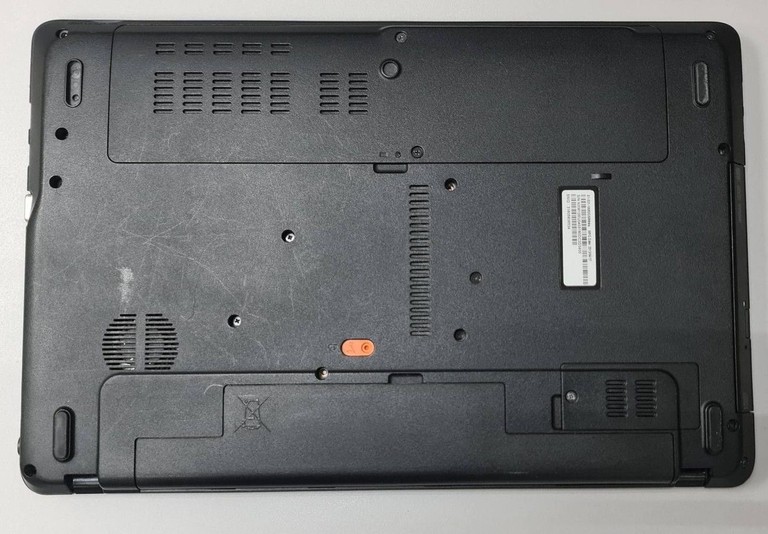 Acer 15/celeron 1005m ddr3/2gb ddr3/hdd 500 gb/ssd *відсутній/*інтегрована Код:01-201090446. Изображение 9