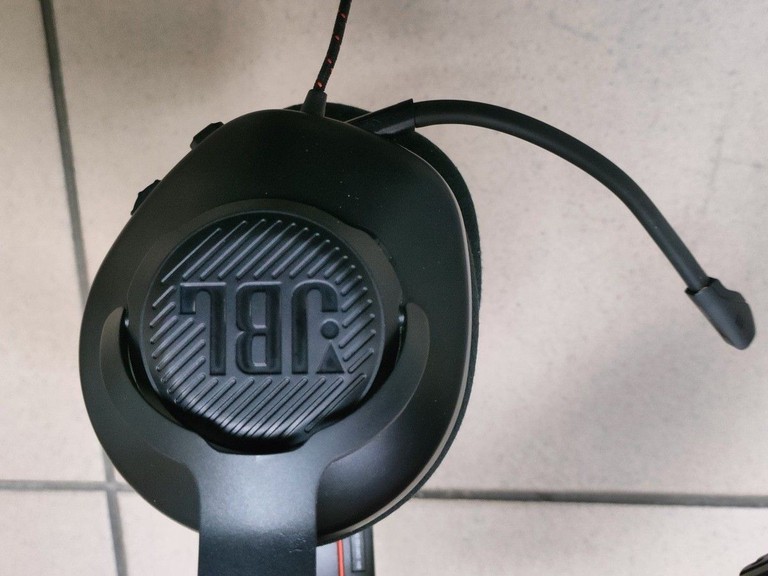 Дешево Jbl quantum 100m2 з ломбарду