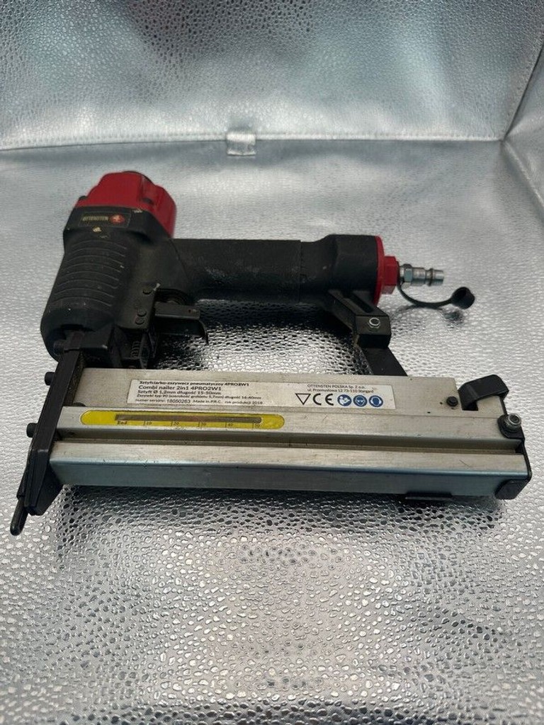 Дешиво Ottensten 4pro2w1 с ломбарда