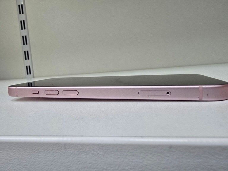 Apple iPhone 15 256GB Green Код:01-201169325. Зображення 8