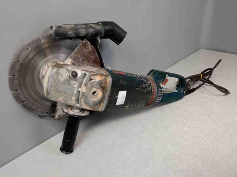 Bosch GWS 24-230 JVX Код:2000003348947. Изображение 8