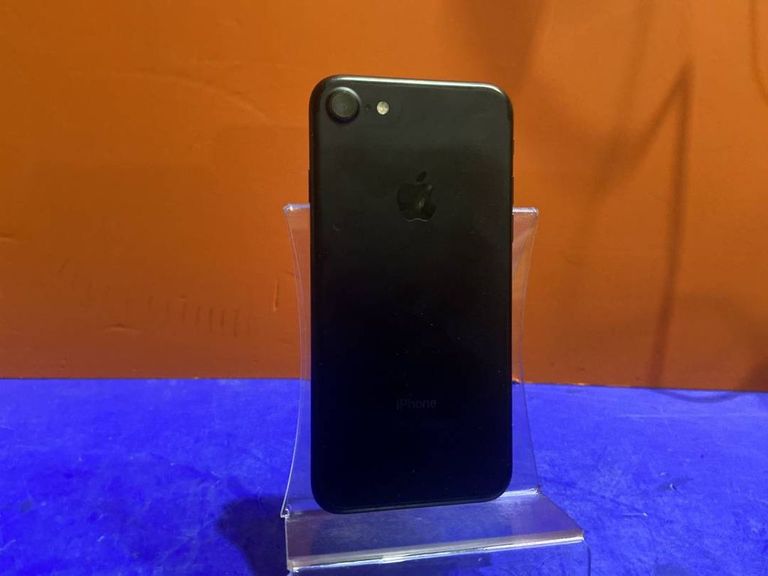 Розпродаж Apple iphone 7 32gb, продавець Техноскарб
