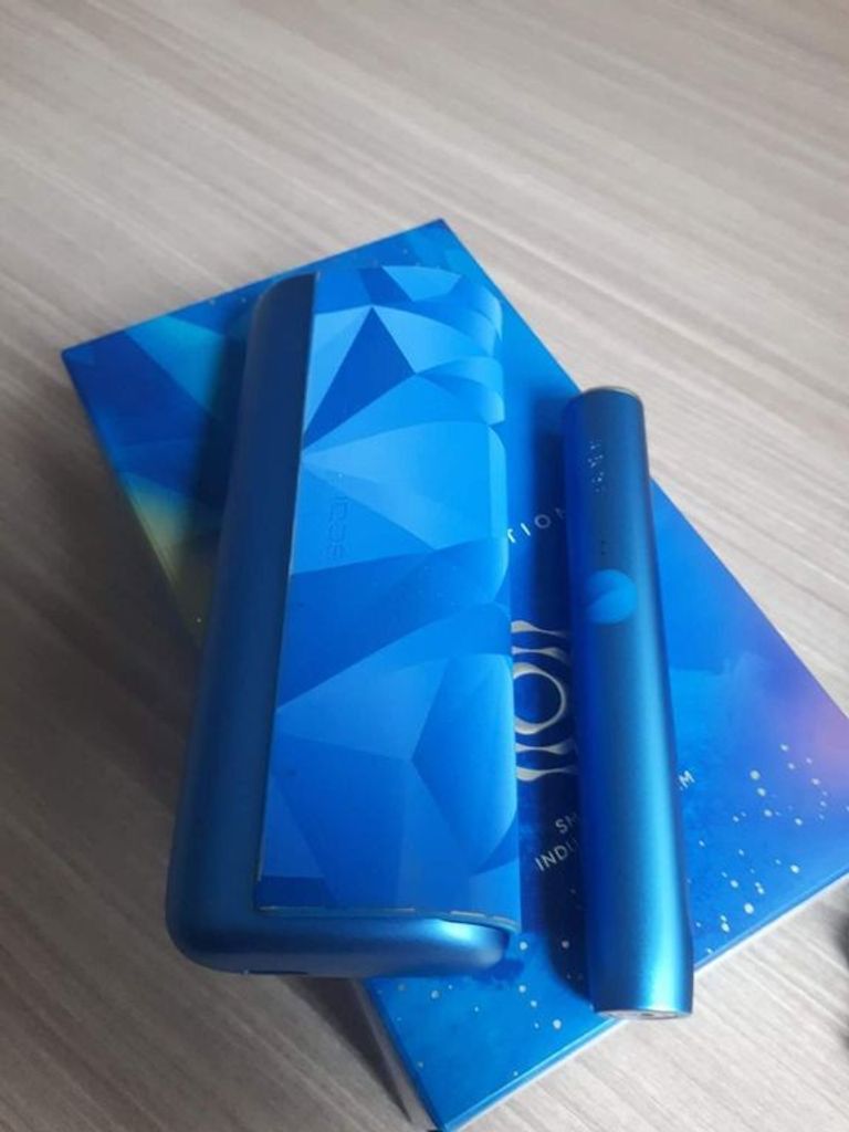 Оголошення Iqos iluma prime neon (Limited Edition) Б/У